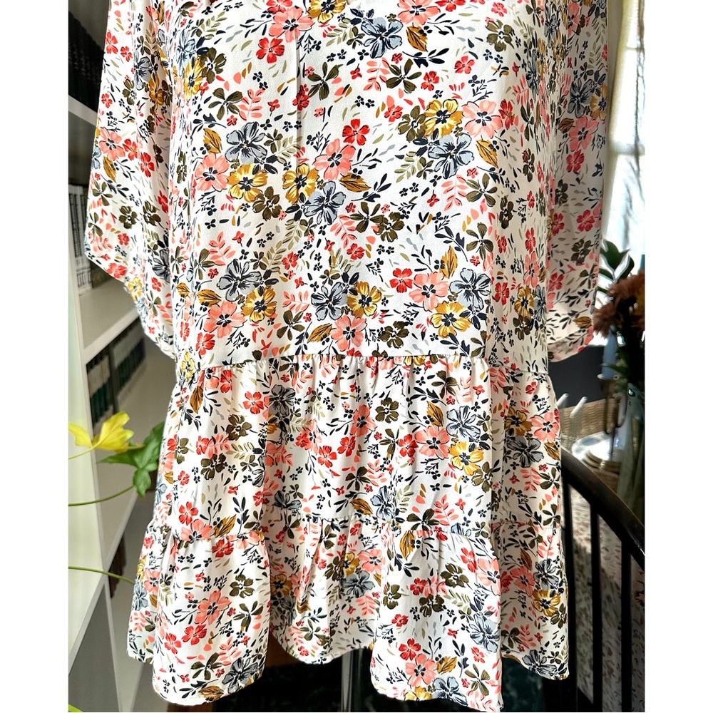 Loft Floral Tiered Top - Picture 9 of 12